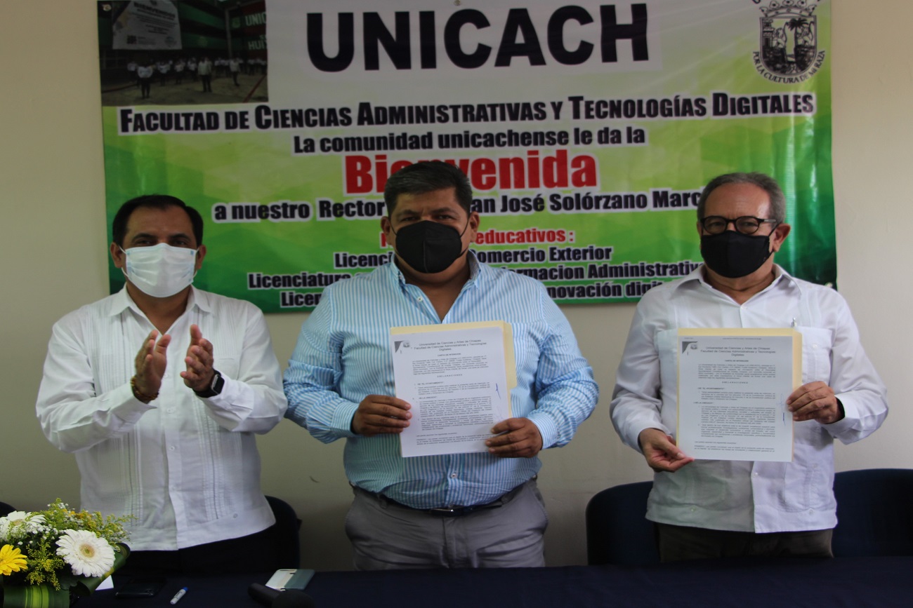 Refrenda rector de la UNICACH compromiso con el desarrollo de la educación en Huixtla