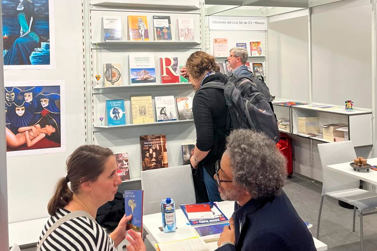 Al respecto, el rector de la UNICACH, Juan José Solórzano Marcial  destacó la importancia de difundir la obra literaria que se produce en la Universidad y Chiapas, en una de las ferias del libro más importantes del mundo.