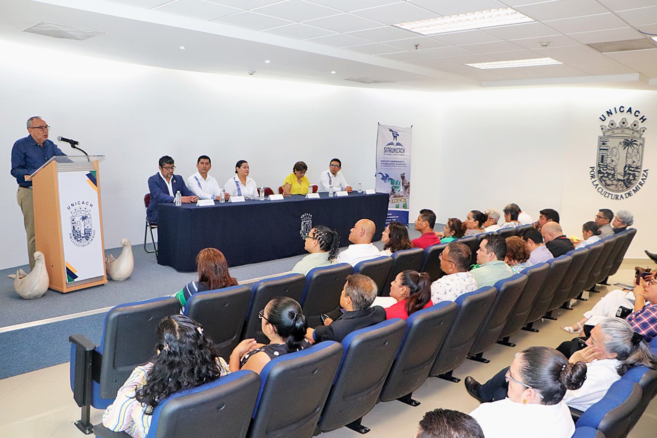 El secretario general reiteró el compromiso de la actual gestión rectoral de mantener una comunicación amplia y abierta con el sindicato y su dirigencia.