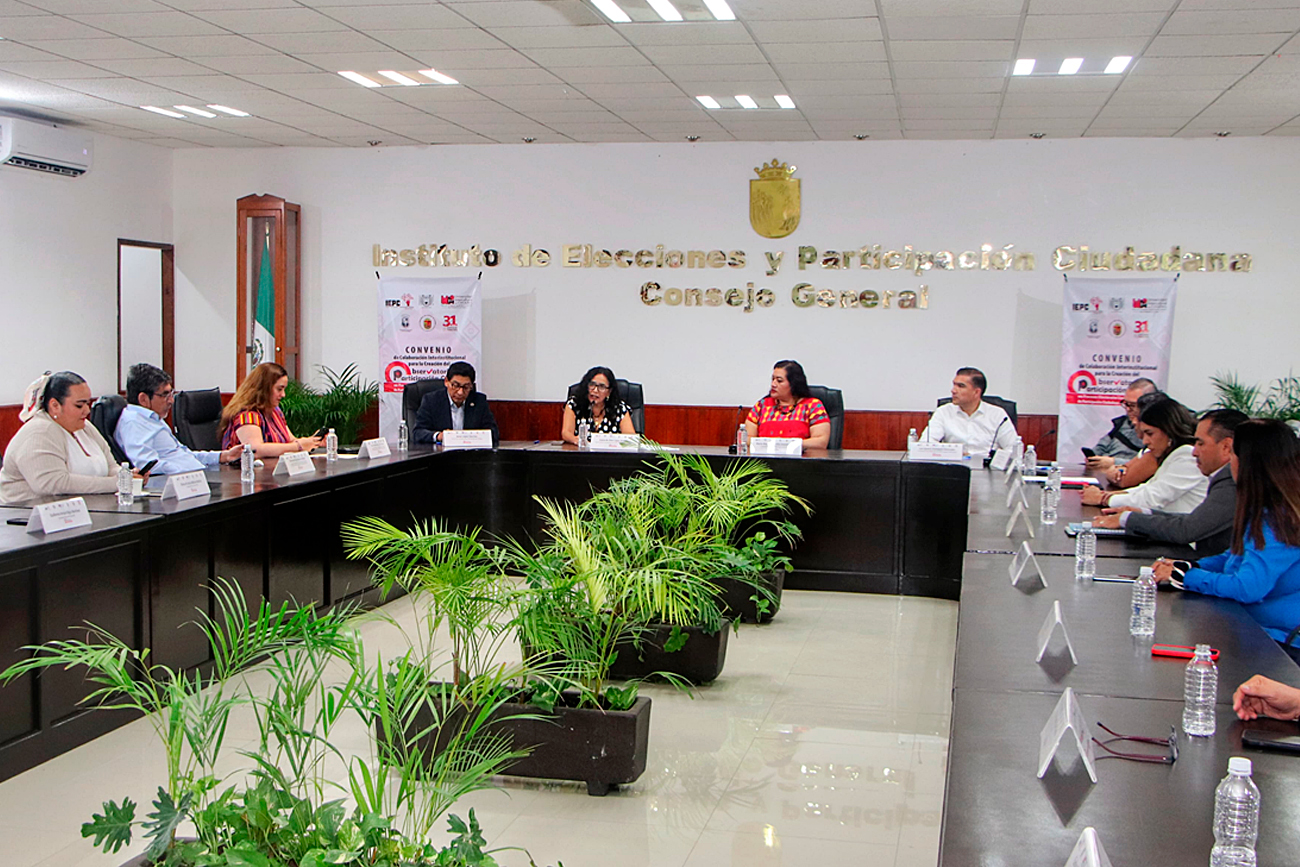 La arqueóloga Fanny López Jiménez, subrayó que el Observatorio será un ente plural, especializado y comprometido con el análisis de los retos y avances en materia electoral.
