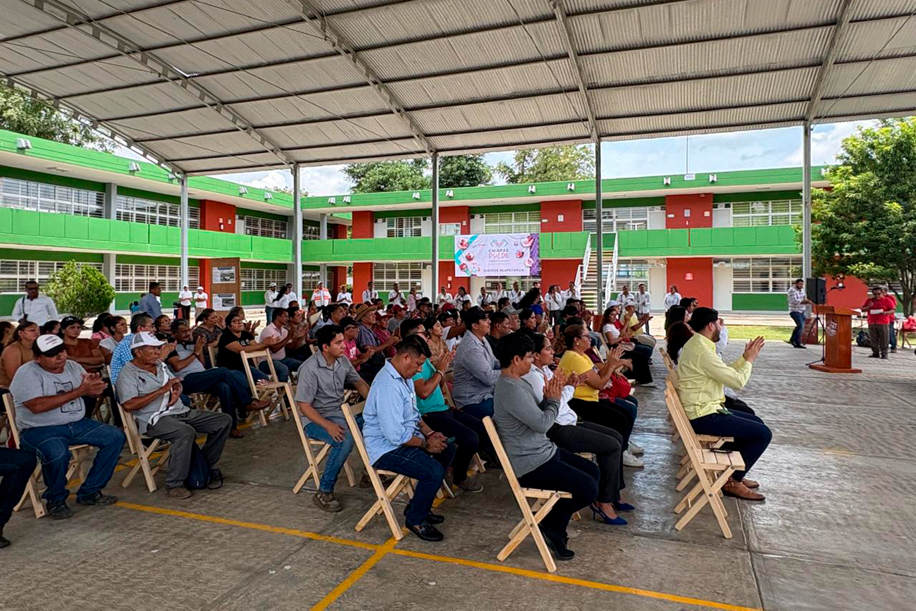 Esta importante obra es impulsada y encabezada por el Gobierno Municipal de Acapetahua, en coordinación con la UNICACH.