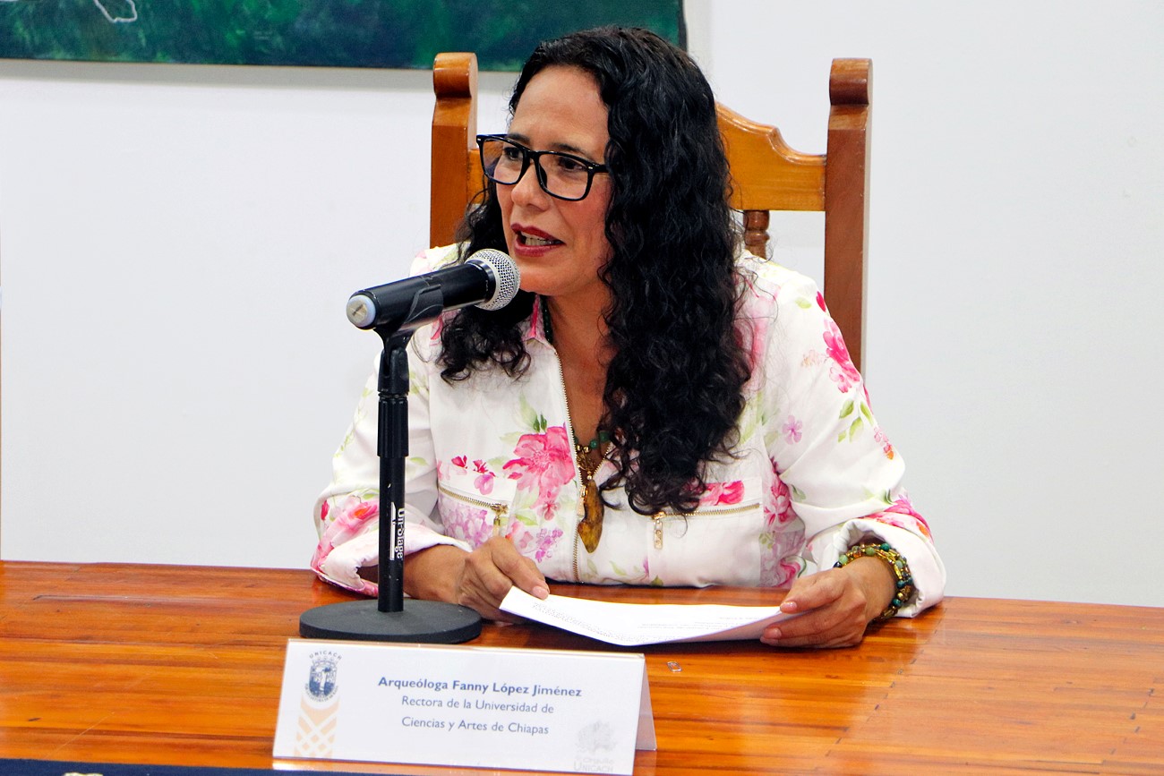 La arqueóloga López Jiménez reiteró el compromiso institucional de la UNICACH con la promoción de un entorno libre de violencia.