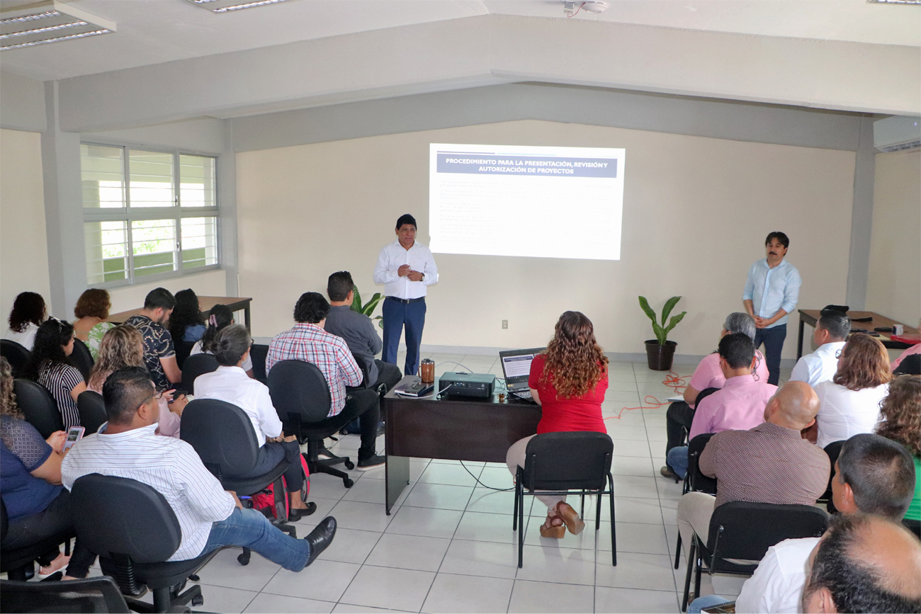  El personal de la Dirección General de Planeación y Evaluación, encabezado por su titular, el Dr. Pascual Ramos García, presentó el micrositio ingresospropios.unicach.mx.