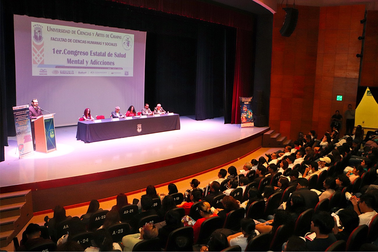 El programa incluyó también la mesa de diálogo