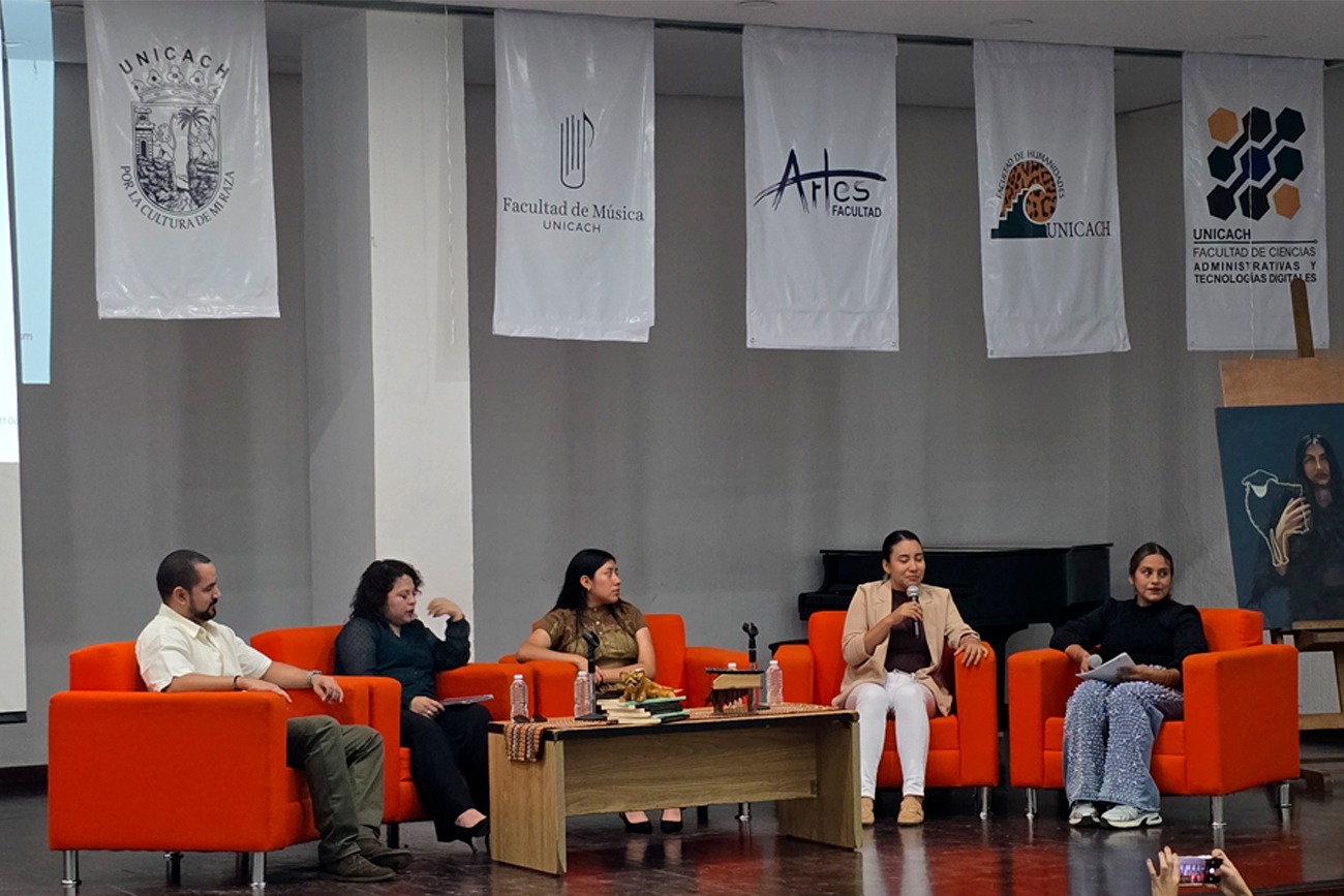 Los egresados compartieron experiencias laborales