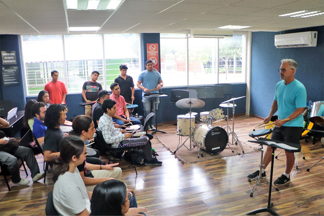 La visita fue coordinada por el Cuerpo Académico “Música, tradición y vanguardia”
