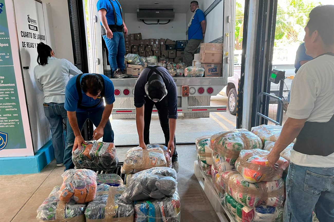 La recaudación sumó una donación de 1,358 kilos de alimentos y 4,020 pesos en efectivo.