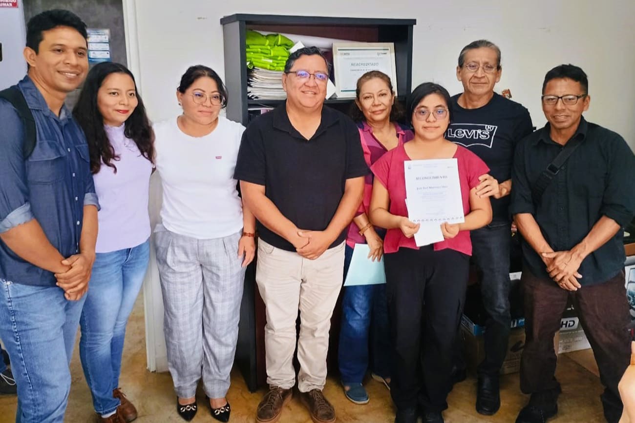 Jade Izel Martínez Díaz ganó el concurso “Poemas de la Muerte” de la Universidad Autónoma de Ciencias y Artes de Chiapas (UNICACH)