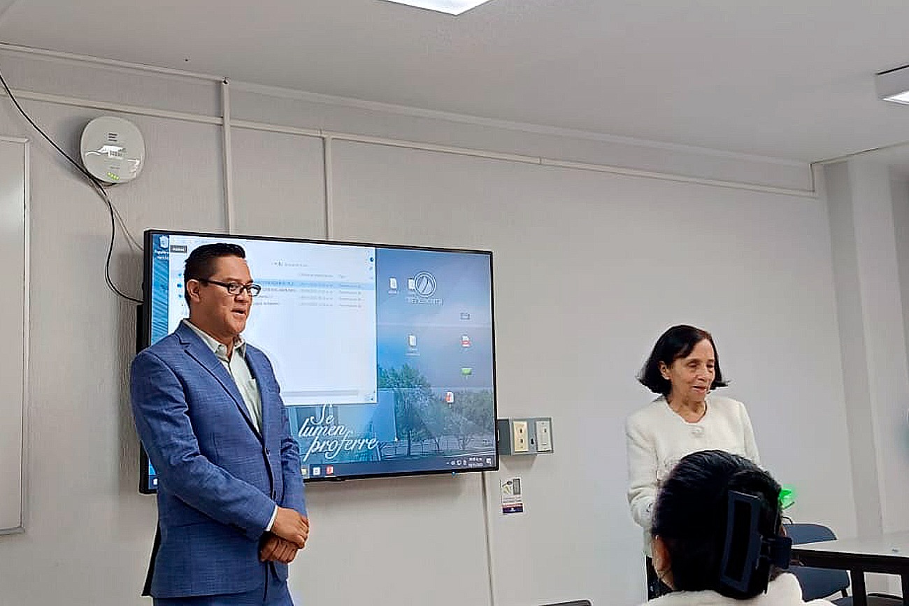 Docentes de la Licenciatura en Gestión y Desarrollo de Negocios de la Subsede Villacorzo,  presentaron la ponencia “Pobreza y territorio: patrones de segregación en la ciudad de Bogotá, Colombia, y el estado de Chiapas, México”.