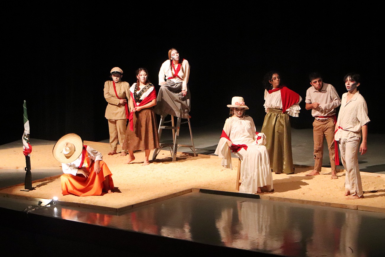 Puestas en escena “La Panadería” y “Los Equilibristas”.