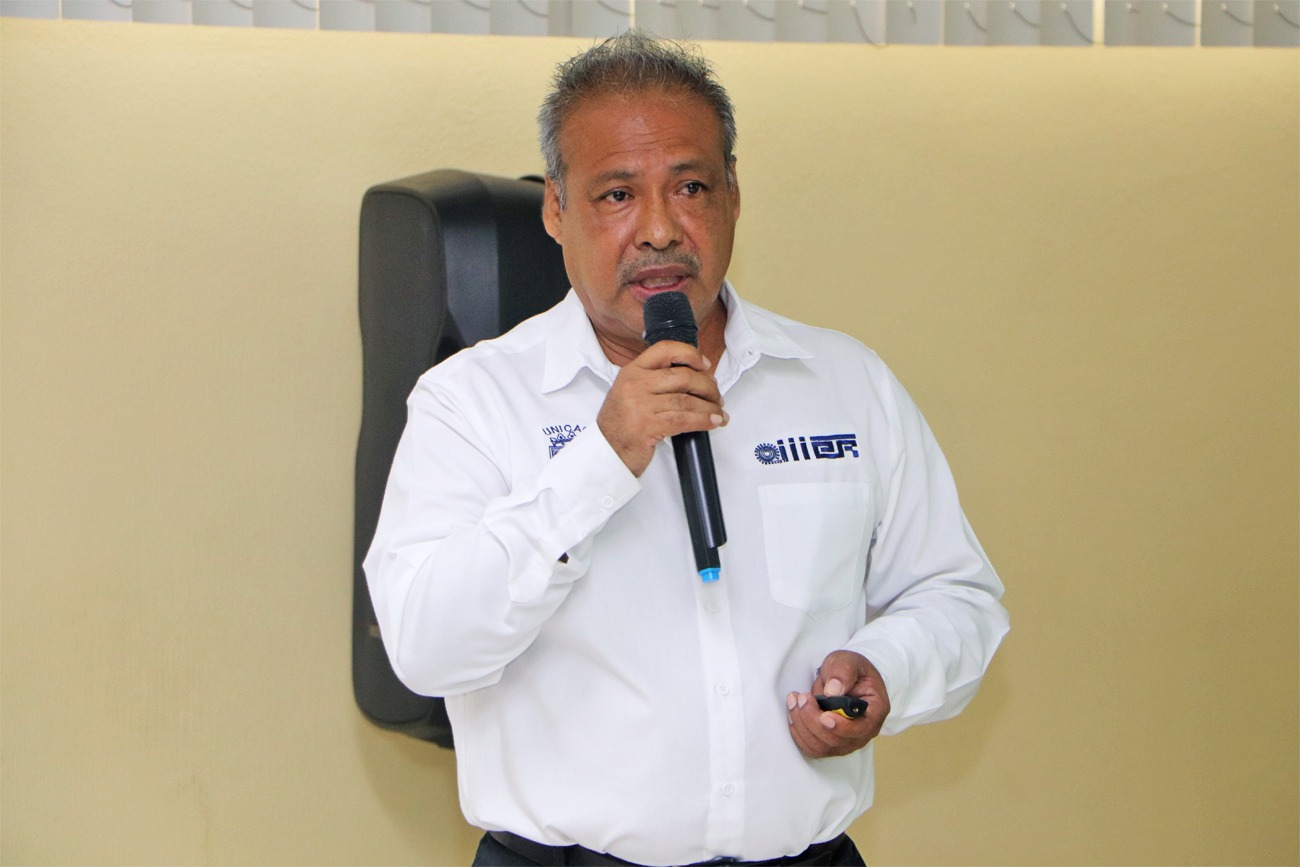 Investigadores del Instituto de Investigación e Innovación en Energías Renovables (IIIER) de la Universidad Autónoma de Ciencias y Artes de Chiapas.