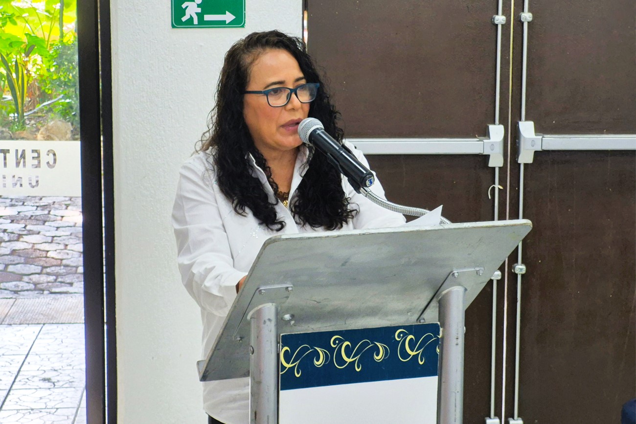  Rectora de la UNICACH, Fanny López Jiménez.