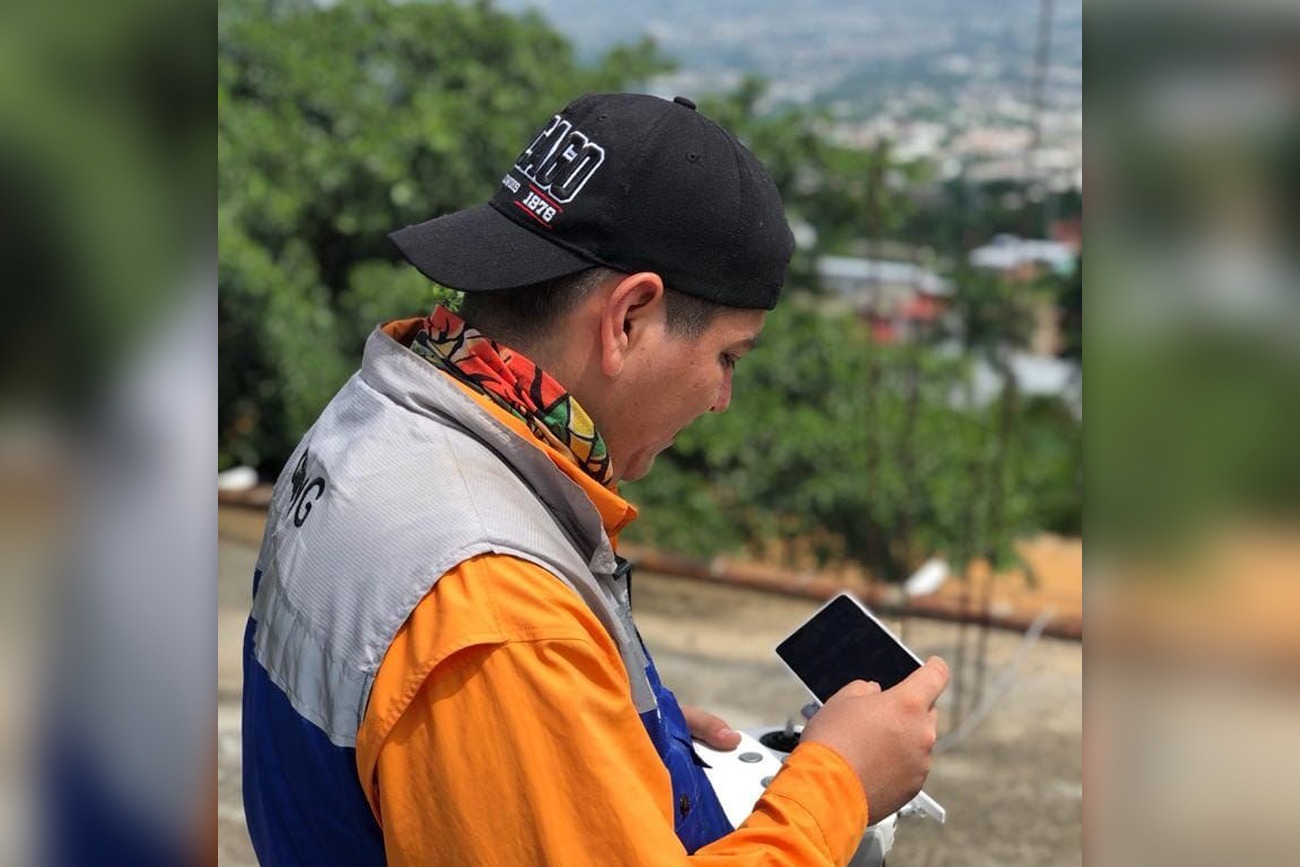 Egresado de Ingeniería en Geomática de la Universidad Autónoma de Ciencias y Artes 