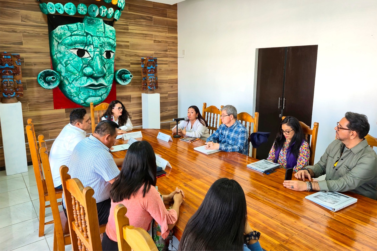 Rectora inauguró curso de la lengua Otetzame