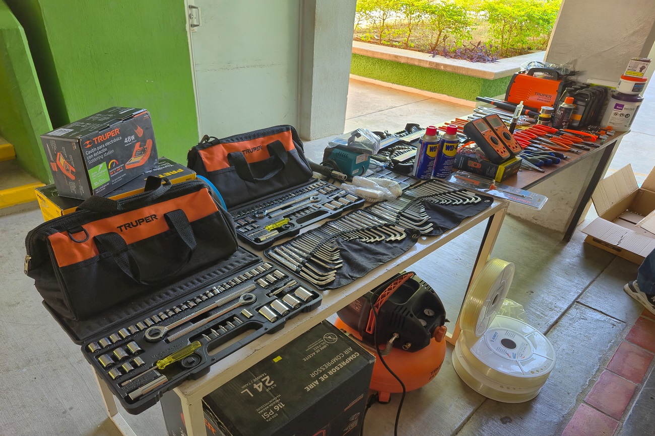 Se trabaja en proporcionar las mejores condiciones para estudiantes y docentes y revertir el rezago histórico de la universidad.