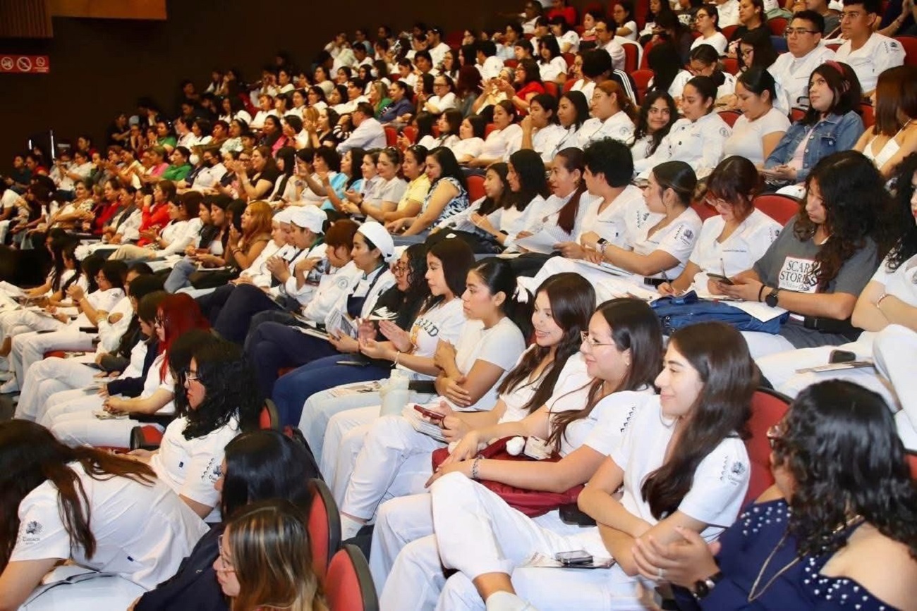 Entrega de cerca de 450 dispositivos “Smartwatch” del programa Mujer Segura.