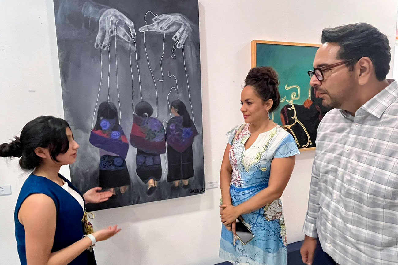 Exposición plástica visibiliza experiencias de mujeres indígenas
