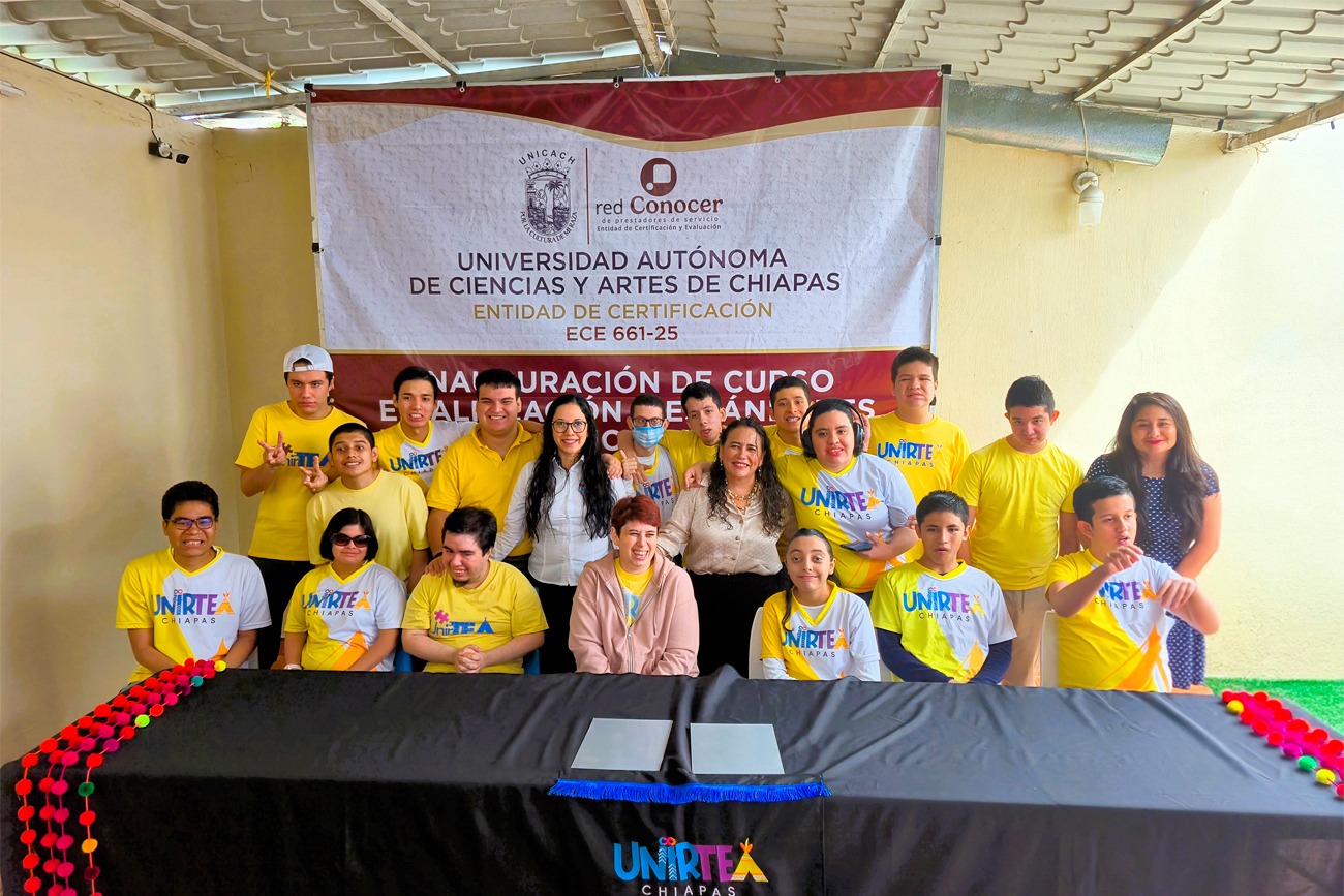 La UNICACH reafirmó su compromiso como institución socialmente responsable al contribuir a la inclusión laboral, mediante la capacitación y certificación de competencias, de 20 jóvenes del Centro UnirTEA 