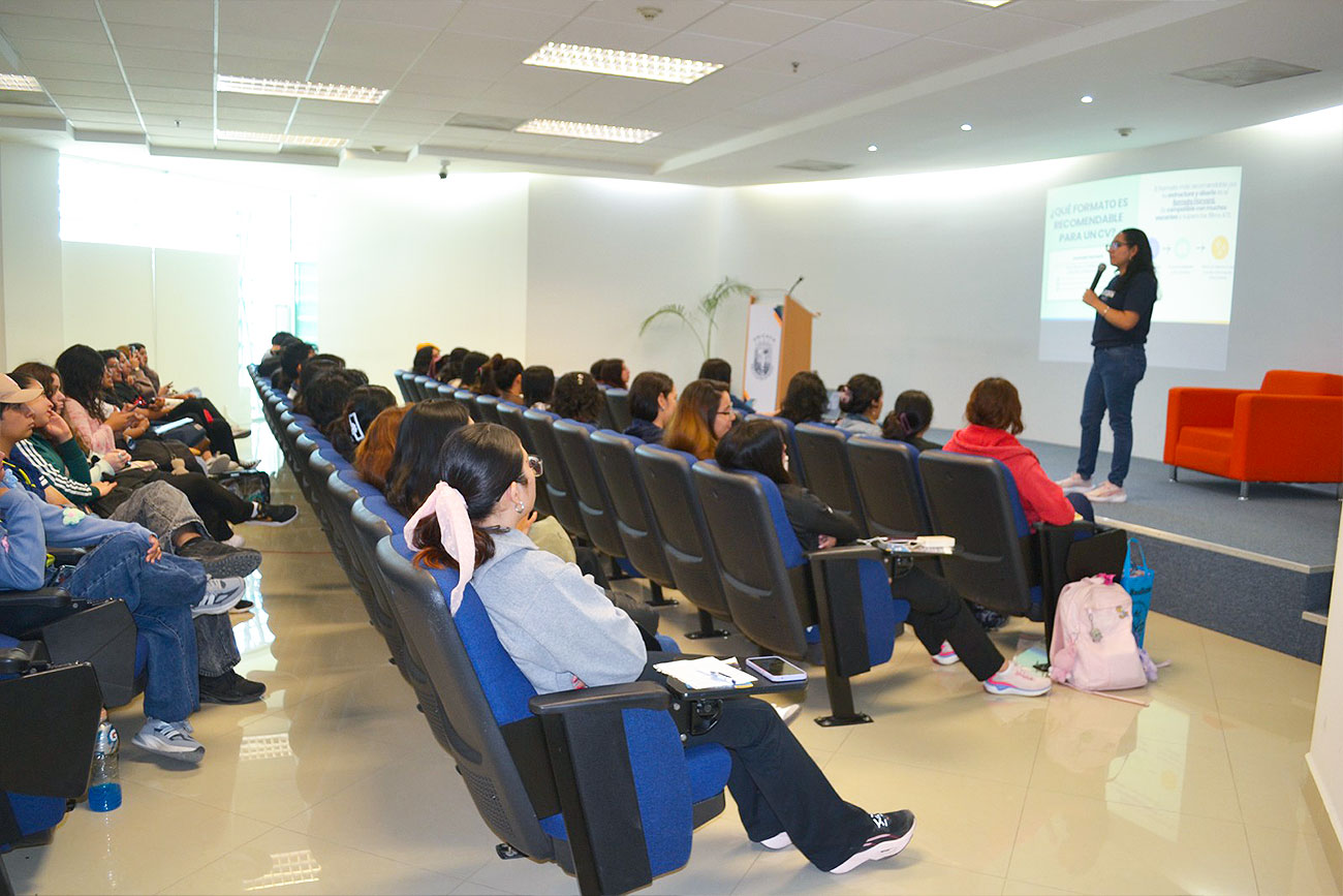 Promueve UNICACH herramientas clave para la empleabilidad de su comunidad estudiantil
