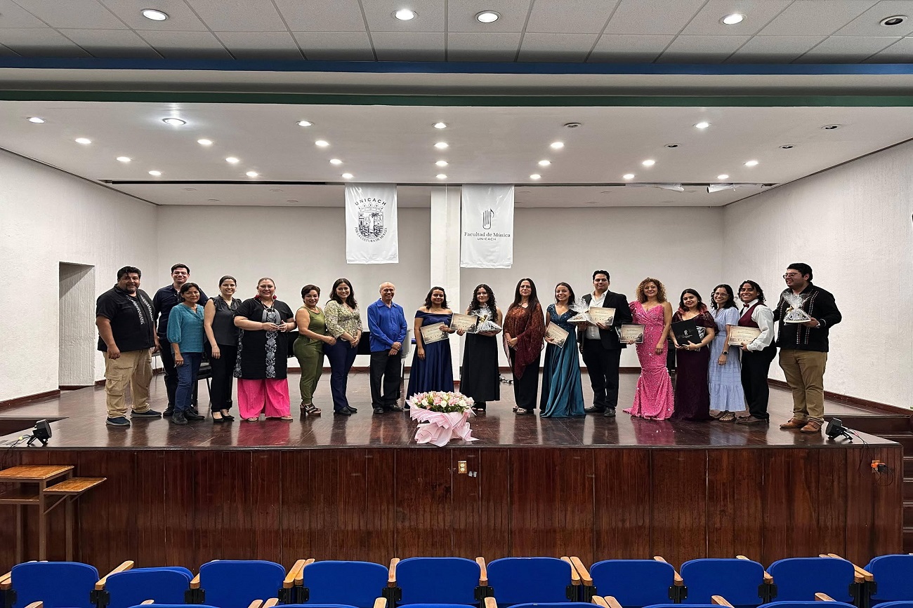 La intérprete realizó una visita académica y fue jurado del V Concurso Interno de Canto “Isabel Soria”