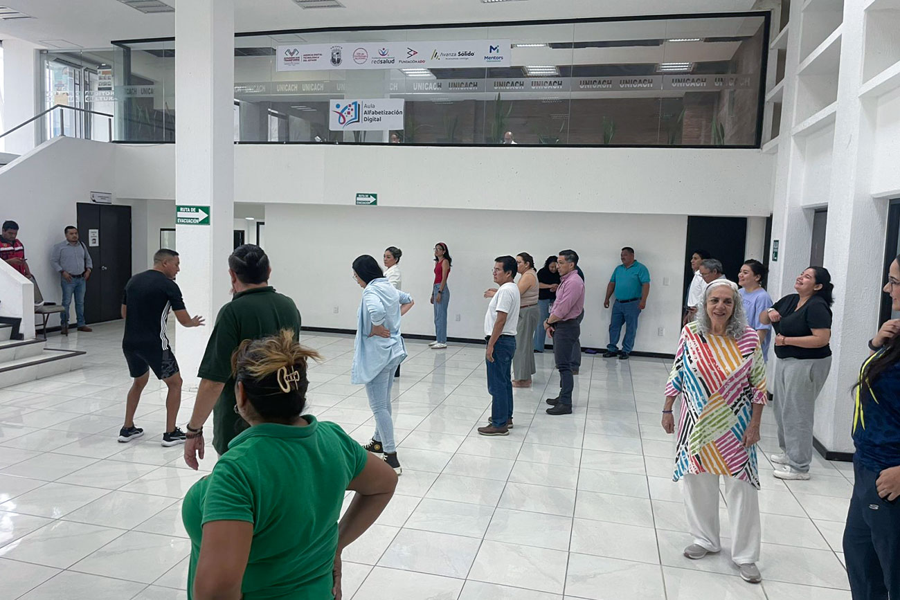 Impulsa UNICACH activación física entre su personal administrativo