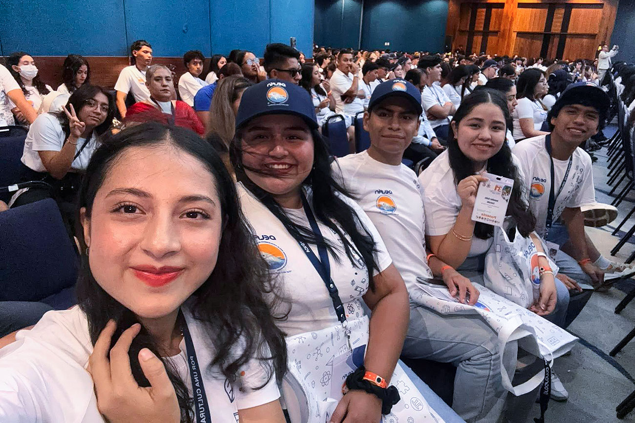 Estudiantes de la UNICACH comparten resultados de investigación en Congreso Internacional del Programa Delfín