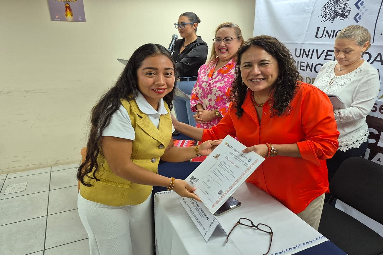 Destaca UNICACH en certificación de competencias laborales  a nivel estatal y regional