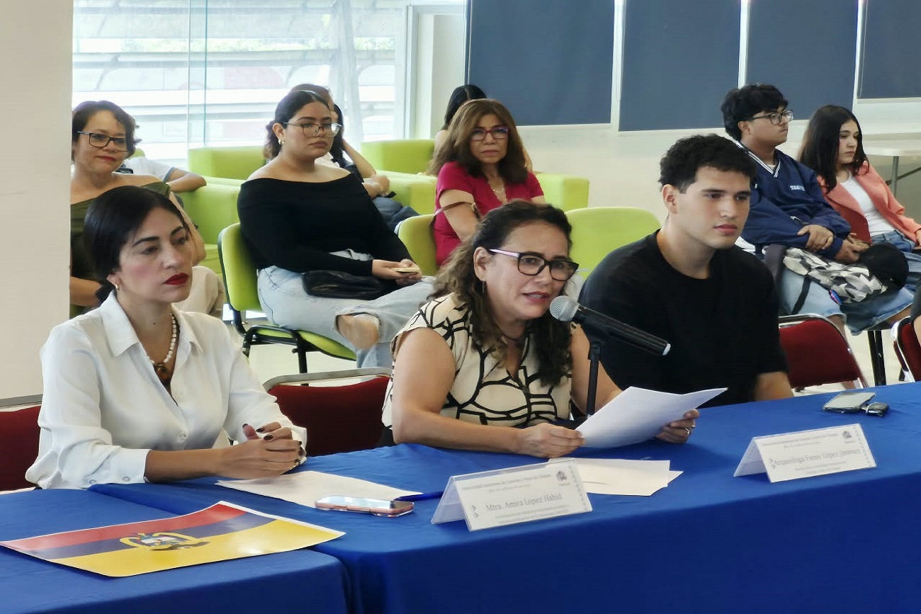   Rectora Fanny López Jiménez alentó al estudiantado a vivir esta experiencia como parte de su formación integral