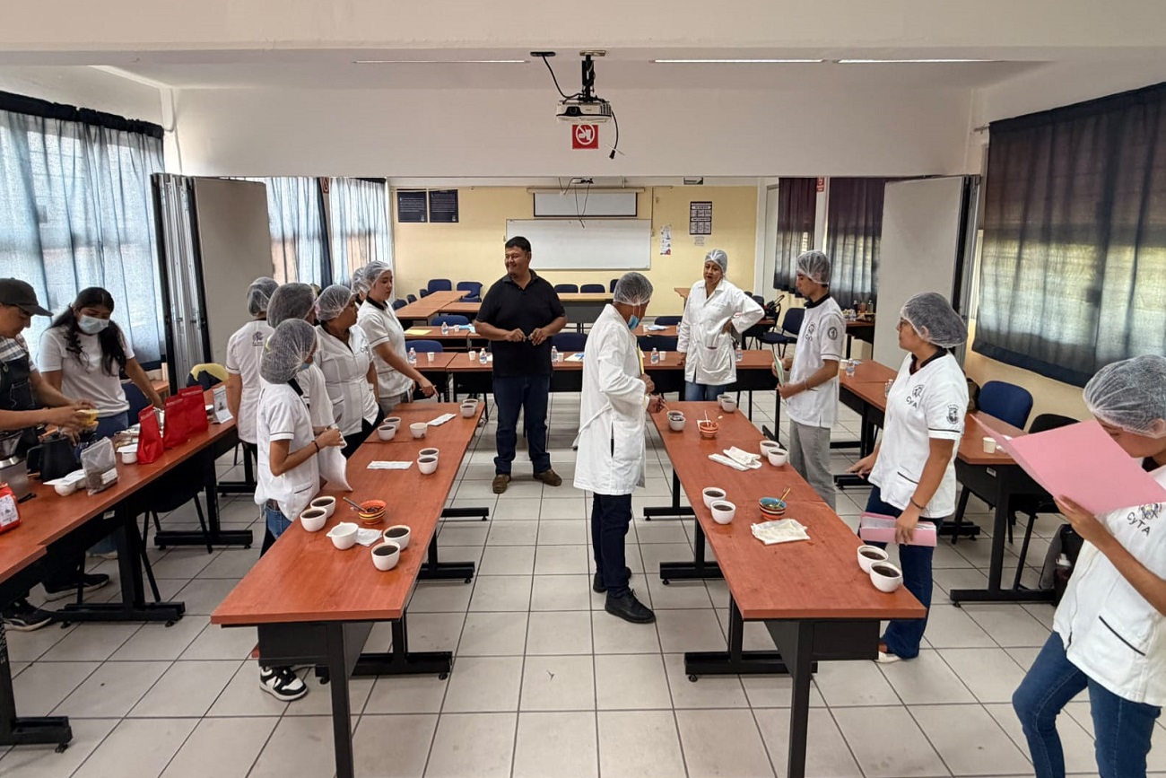 Con estas actividades, la UNICACH refrenda su compromiso con la formación de profesionales preparados para contribuir a la innovación, la investigación y el desarrollo sostenible del sector alimentario.
